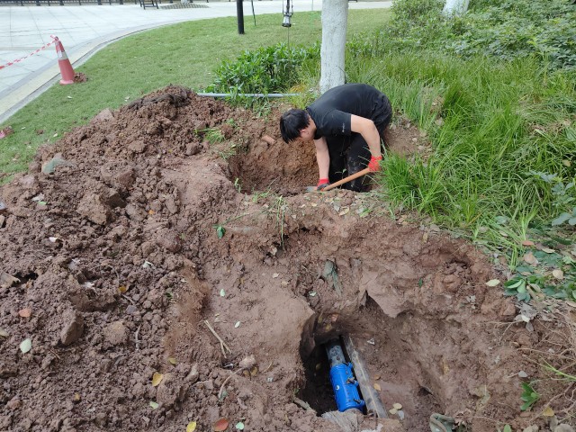 龙感湖管理区埋地消防水管漏水怎么办